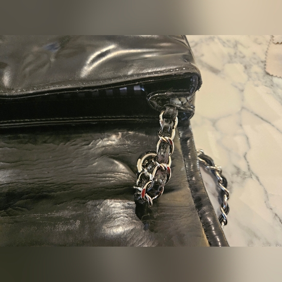 Chanel black patent leather silver chain hardware crossbody bag. W the dustbag! - Picture 15 of 16